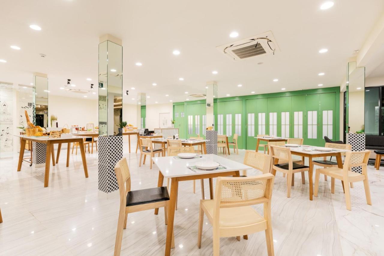 Ozone Hotel Samyan Bangkok Exteriör bild